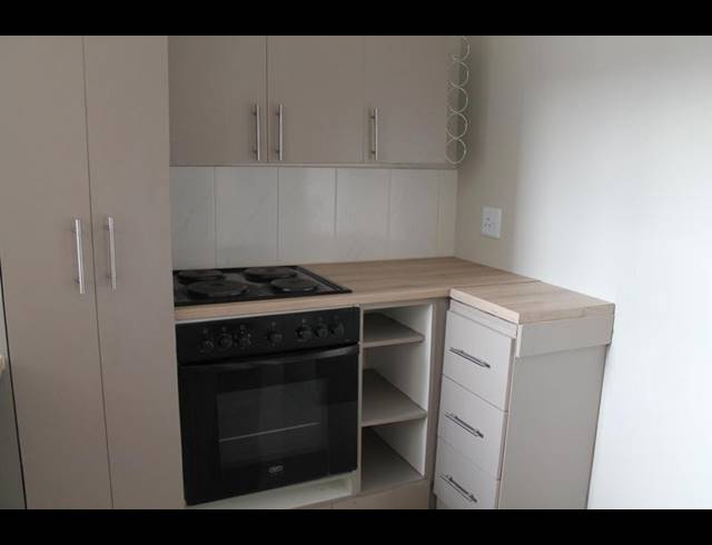 1 BEDROOM APARTMENT FOR SALE IN EDENVALE CENTRAL